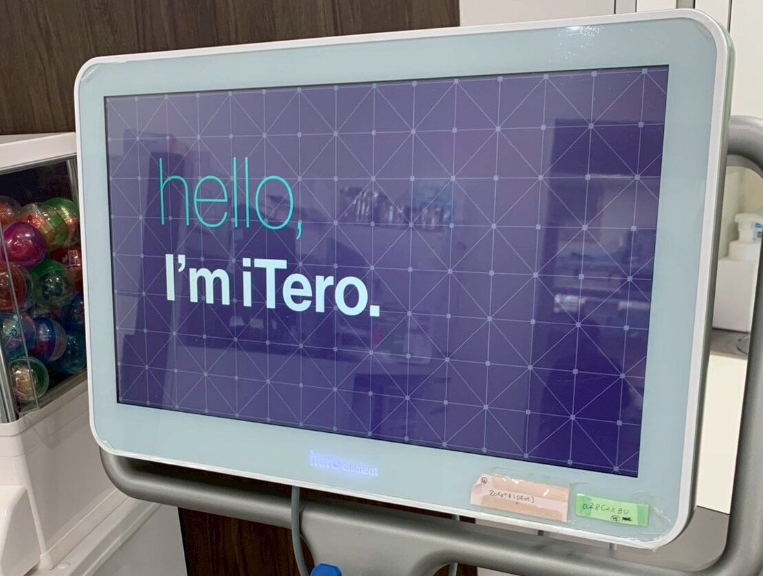 口腔内スキャナー（iTeroなど）